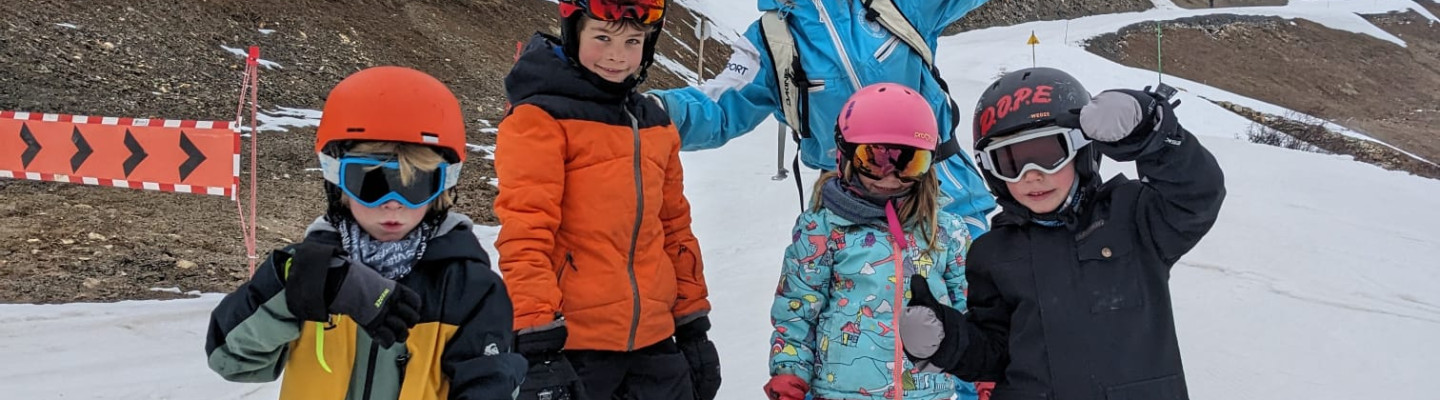 Snowboard group lessons